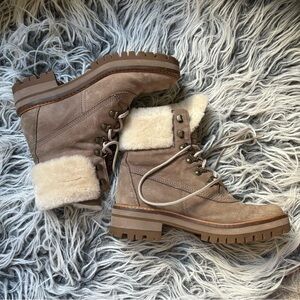 Timberland Women's Courmayeur Valley Sz 6 Shearling Waterproof  Nubuck Boots EUC